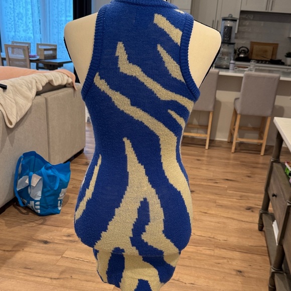 Princess Polly Blue and Cream Sleeveless Knit Dress - Picture 8 of 10